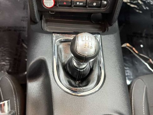 Used 2016 Ford Mustang Coupe RWD image 21