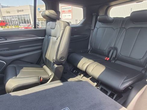 New 2026 Jeep Grand Cherokee L Limited AWD/4WD image 15