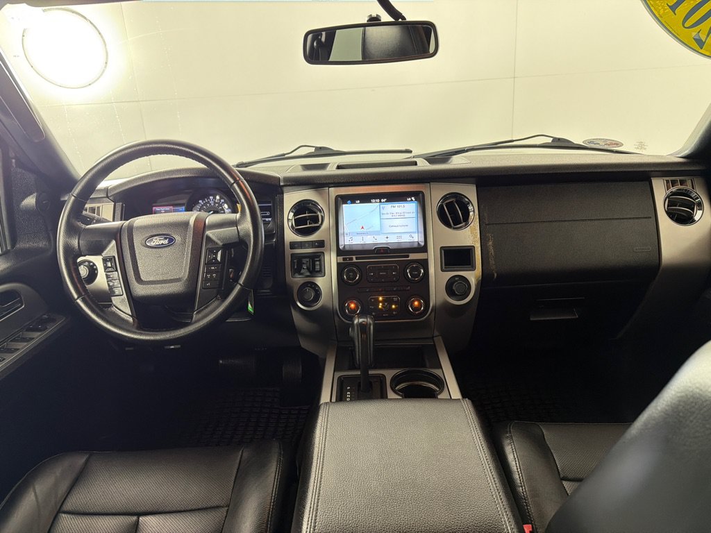 Used 2017 Ford Expedition XLT w/ Equipment Group 202A AWD/4WD image 25