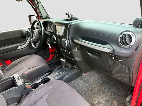 Used 2013 Jeep Wrangler Unlimited Sahara w/ Trailer Tow Group AWD/4WD image 11