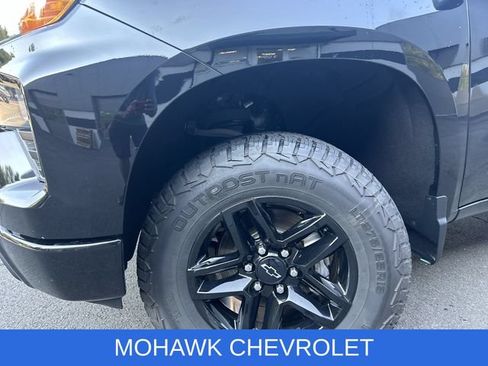 Certified 2022 Chevrolet Silverado 1500 Custom Trail Boss AWD/4WD image 33