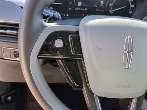 Used 2022 Lincoln Corsair FWD w/ Equipment Group 101A image 17