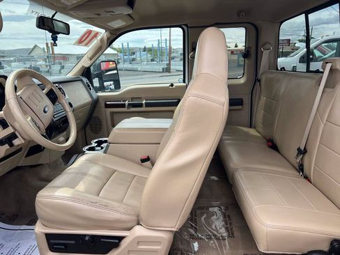 Used 2010 Ford F350 Lariat RWD image 9