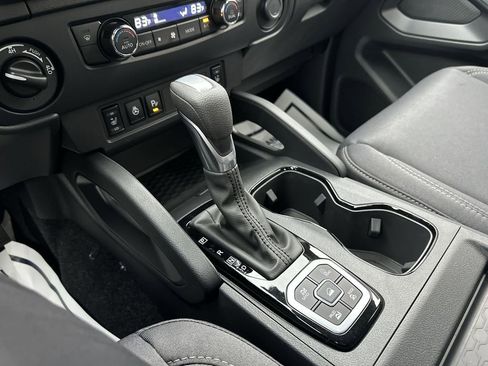 New 2026 Nissan Frontier SV w/ All-Weather Content Package AWD/4WD image 19