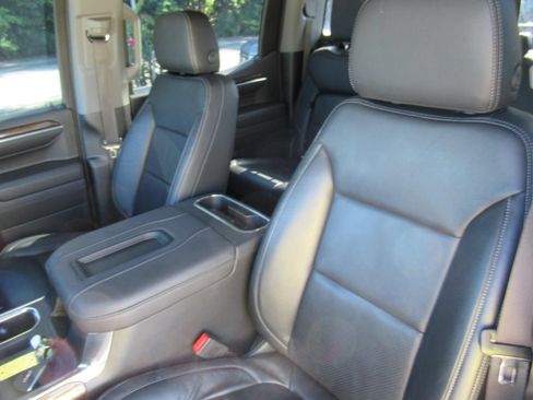 Used 2022 GMC Sierra 1500 Elevation w/ Preferred Package AWD/4WD image 18