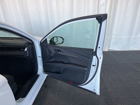 Used 2025 Toyota Camry LE FWD image 19