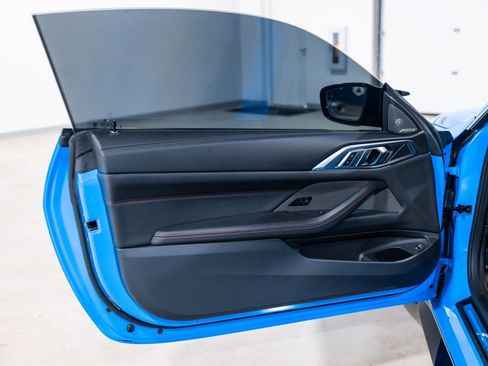 Used 2025 BMW M4 CS AWD/4WD image 32