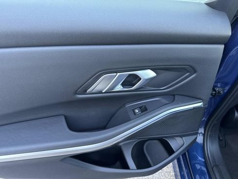 Used 2022 BMW 330i xDrive Sedan w/ Driving Assistance Package AWD/4WD image 11