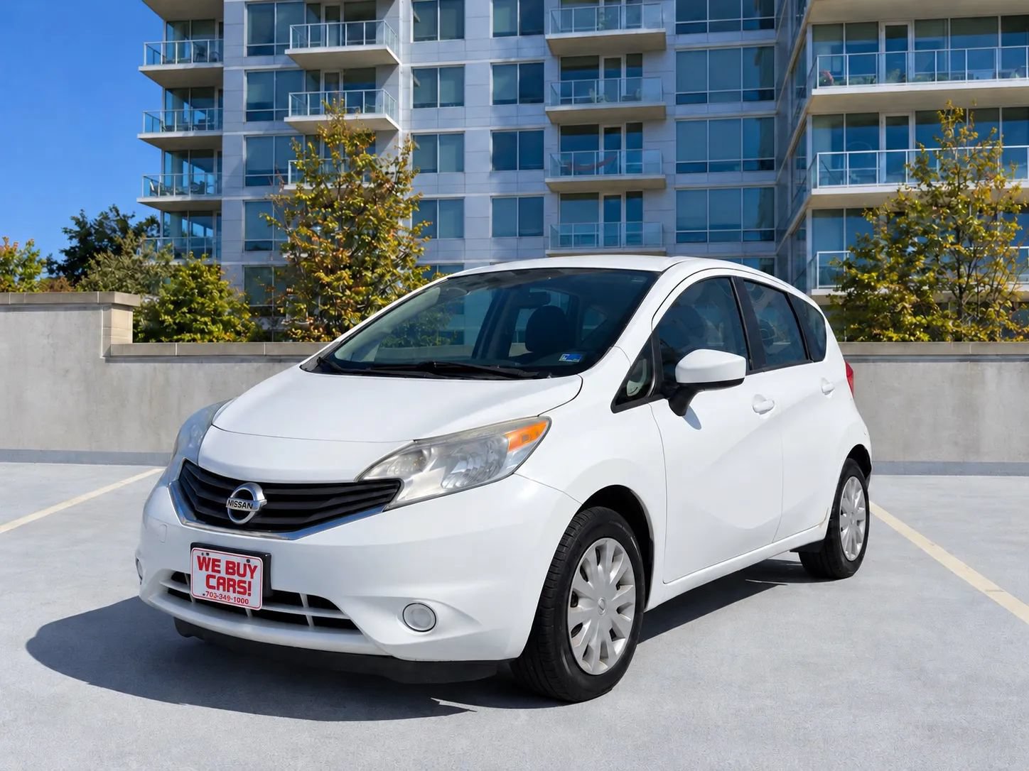 Used 2016 Nissan Versa Note SV FWD image 3