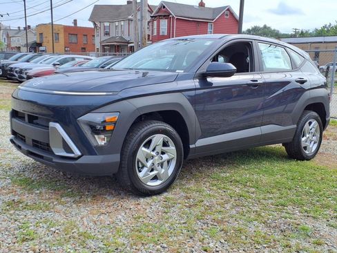 New 2026 Hyundai Kona SE image 1