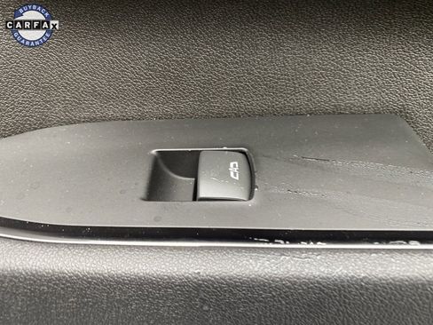 Used 2025 GMC Sierra 2500 AT4 image 18