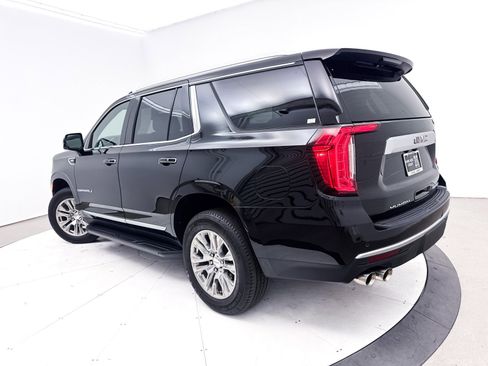 Used 2021 GMC Yukon Denali image 2