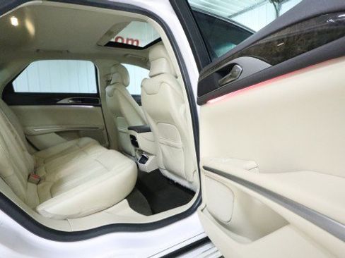 Used 2014 Lincoln MKZ Hybrid w/ Equipment Group 202A Reserve FWD image 11