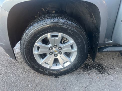 Used 2022 Chevrolet Colorado LT w/ LT Convenience Package image 25