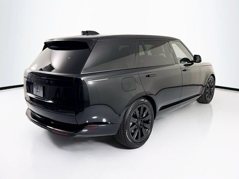 New 2026 Land Rover Range Rover Long Wheelbase SE AWD/4WD image 5
