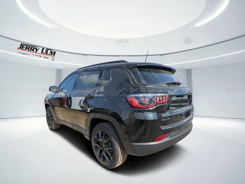 New 2026 Jeep Compass Latitude AWD/4WD image 5