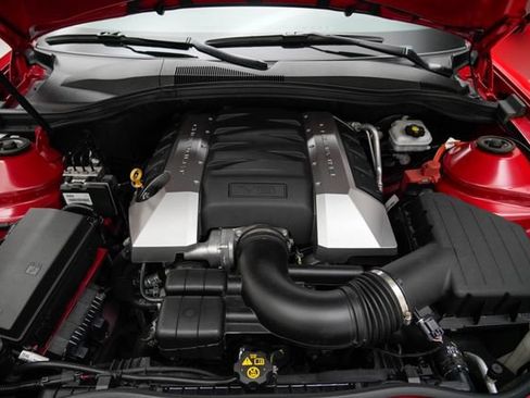 Used 2010 Chevrolet Camaro SS w/ LPO, Ground Effects Package RWD image 12