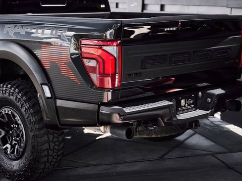 Used 2025 Ford F150 Raptor w/ Equipment Group 803A Raptor R AWD/4WD image 16