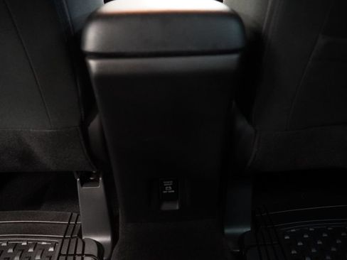 Used 2022 Mitsubishi Eclipse Cross LE AWD/4WD image 27