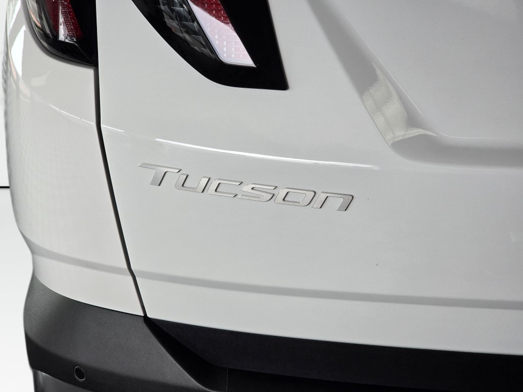 New 2026 Hyundai Tucson Limited AWD/4WD image 15