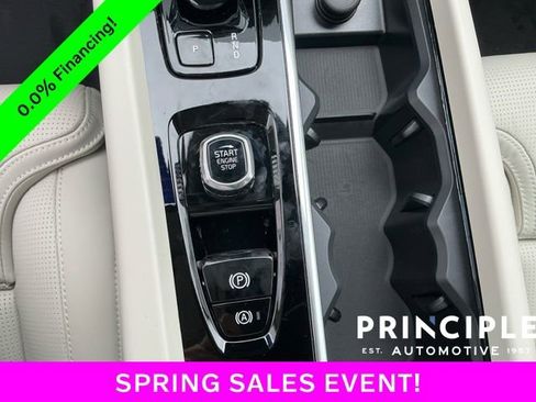 New 2026 Volvo XC60 B5 Ultra w/ Climate Package image 19