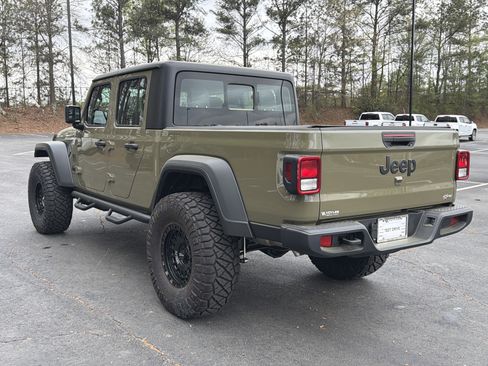 New 2026 Jeep Gladiator Sport AWD/4WD image 11
