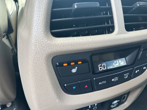 Used 2019 Honda Pilot Touring image 19