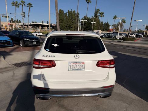Used 2016 Mercedes-Benz GLC 300 image 4