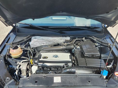 Used 2014 Volkswagen Tiguan S image 23