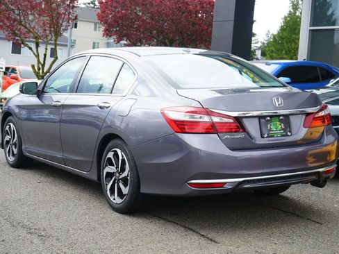 Used 2016 Honda Accord EX image 3
