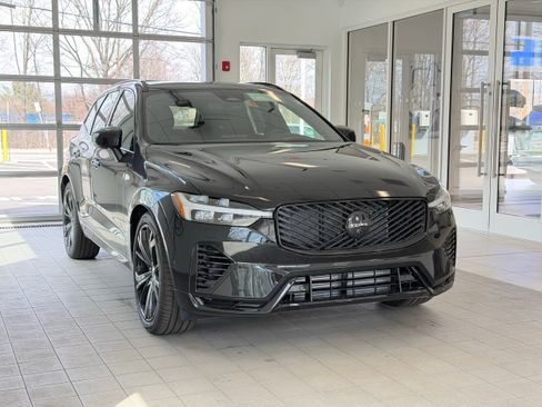 New 2026 Volvo XC60 T8 Ultra w/ Protection Package Premier AWD/4WD image 5