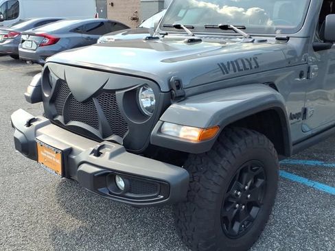 Used 2021 Jeep Gladiator Sport AWD/4WD image 9