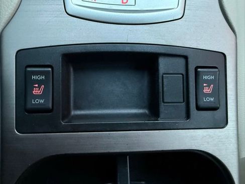 Used 2013 Subaru Outback 2.5i Limited image 16