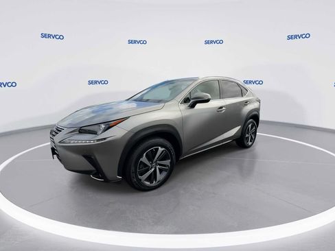 Used 2018 Lexus NX 300 FWD image 3