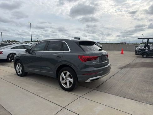 Used 2022 Audi Q3 2.0T Premium w/ Convenience Package AWD/4WD image 4