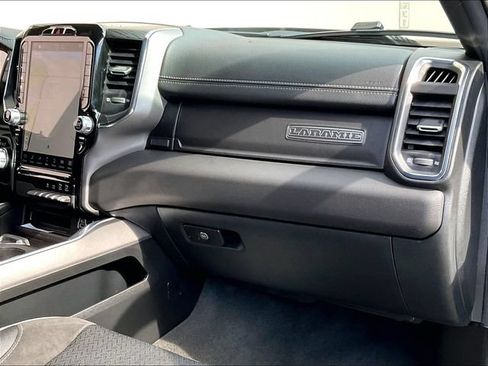 Used 2024 RAM 1500 Laramie AWD/4WD image 23