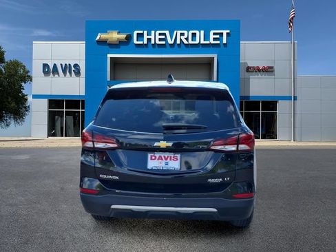 Used 2023 Chevrolet Equinox LT FWD image 4