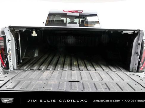 Used 2024 GMC Sierra 2500 AT4X AWD/4WD image 31