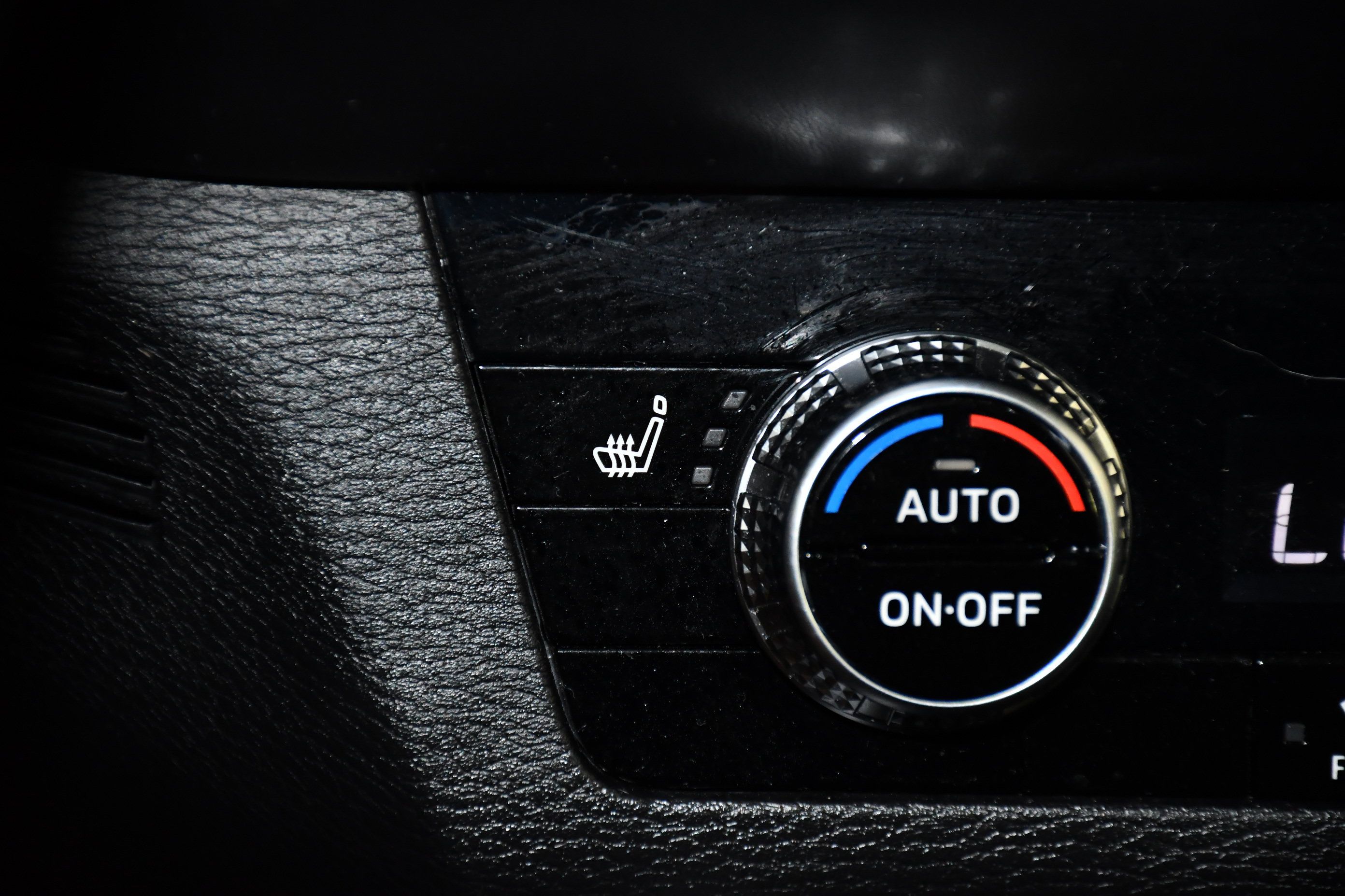 Used 2025 Mitsubishi Outlander SE AWD/4WD image 30