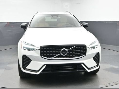 Used 2024 Volvo XC60 B5 Ultimate AWD/4WD image 8