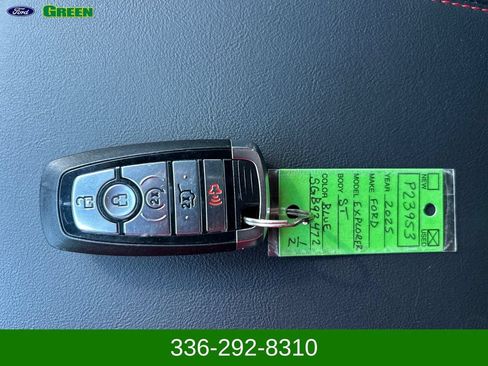 Used 2025 Ford Explorer ST w/ Sun And Sound Package AWD/4WD image 28
