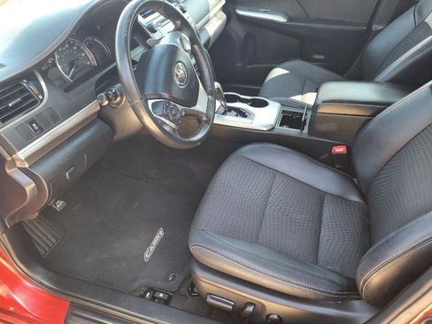 Used 2012 Toyota Camry SE FWD image 11