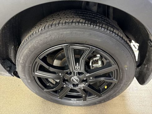 Certified 2023 Nissan Kicks SR w/ SR Premium Package image 6