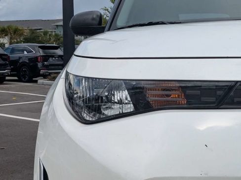 Used 2024 Kia Soul LX FWD image 9