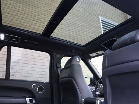 Used 2016 Land Rover Range Rover Supercharged AWD/4WD image 28