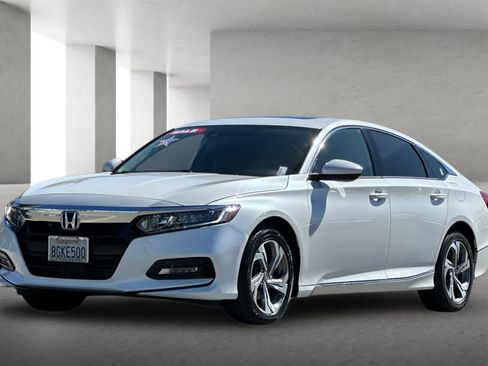 Used 2018 Honda Accord EX image 8
