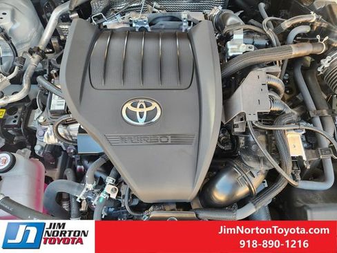 Used 2025 Toyota Crown Platinum image 32