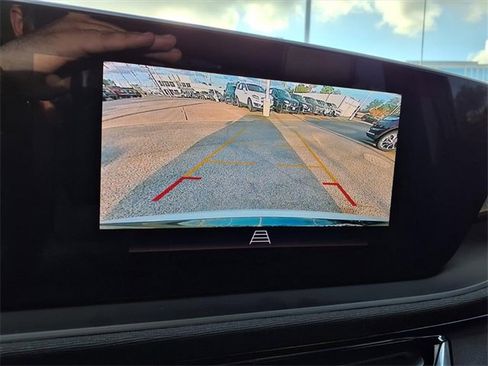 Used 2024 Buick Envista Sport Touring w/ Convenience I Package image 17