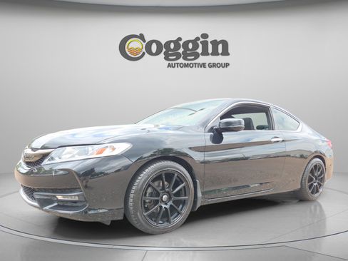 Used 2017 Honda Accord EX-L image 1