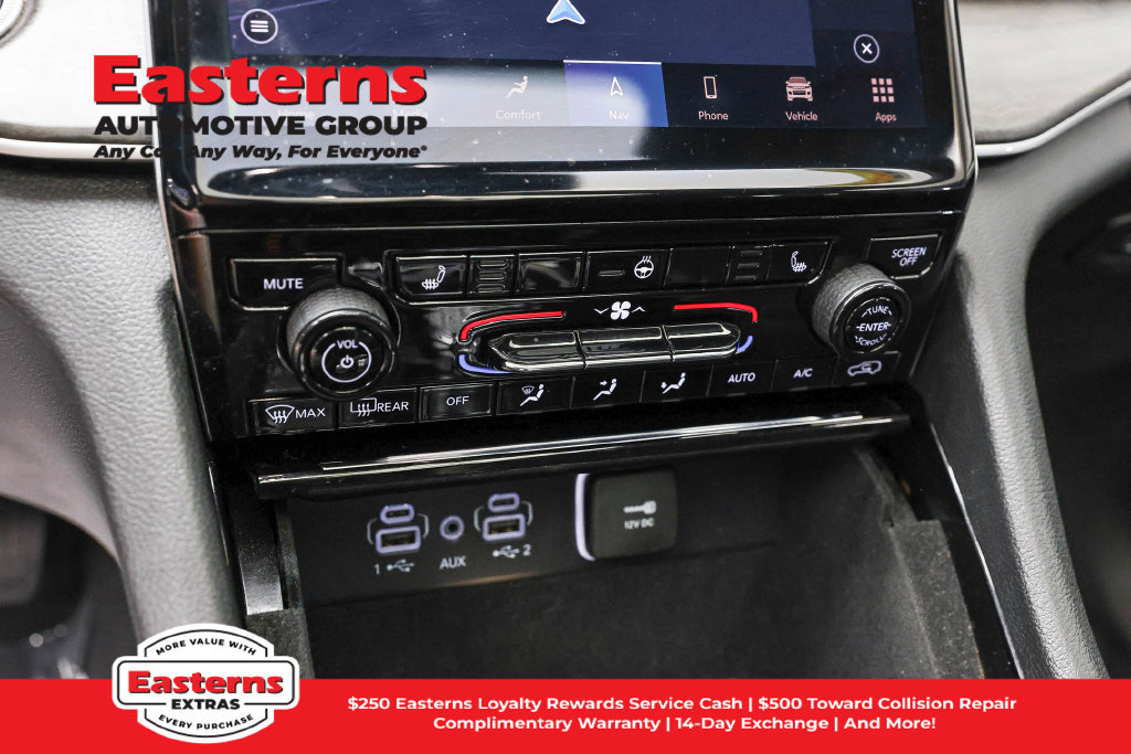 Used 2022 Jeep Grand Cherokee L Limited AWD/4WD image 22